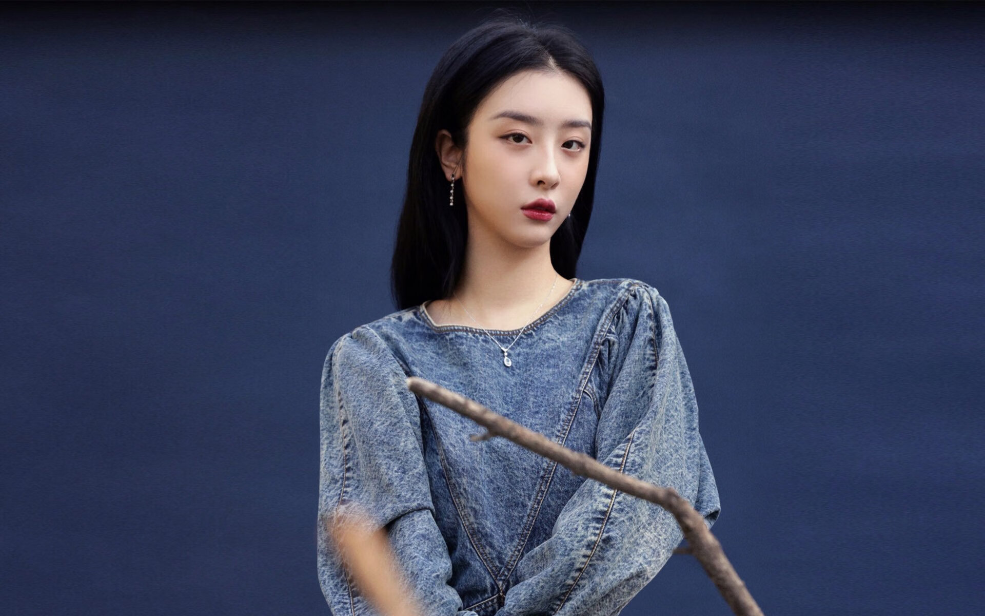 巴塞罗那遭遇连平，主帅面前逆境，巴塞罗那的对手