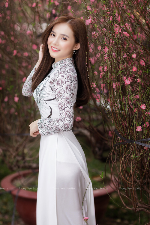 艾比·德尔福:以高超的防守技巧确保南非队在比赛中的优势,比尔和艾德