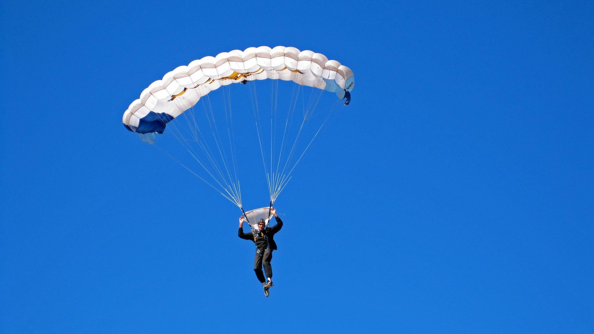 巴黎签下一名欧洲闪耀新星，战力再升级，巴黎all