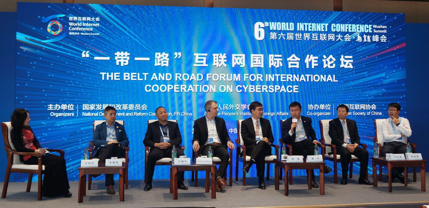 爱游戏体育：中国篮球的国际化：如何更好地与世界接轨，提升国际竞争力？的简单介绍